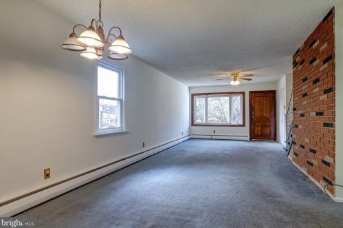 107 Cooke Ave, Manor PA  19036-1403 exterior