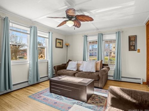 44 New Place St, Wallingford CT  06492-2237 exterior