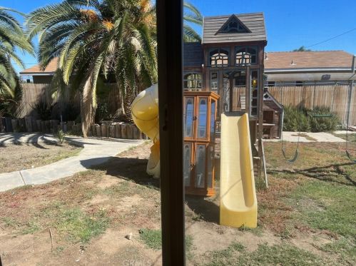 21515 Olive Ave, Perris CA 92570-8219 exterior