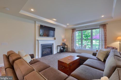 1404 Banner Dr, Lancaster PA 17601-4580 exterior