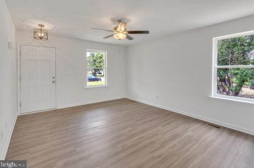 1010 West Ave, New Castle DE 19720-6233 exterior