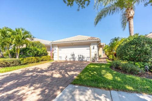 7507 Firenze Ln, Naples, FL 34114-2659