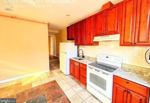 1221 19th St, Philadelphia PA  19121-4901 exterior