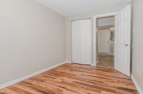 2703 Fairway Dr, Joliet IL 60435-5223 exterior