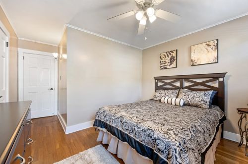 1242 Morningside Ave, Pittsburgh PA 15206-1351 exterior