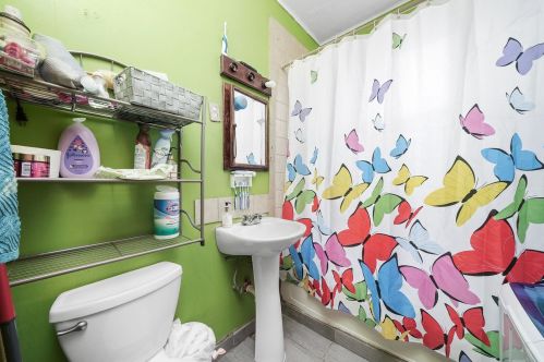 5346 Washtenaw Ave, Chicago IL  60625-3415 exterior