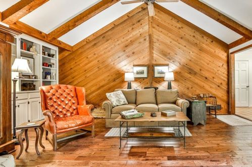 4748 Dunwoody Sta Dr, Atlanta GA 30338-4704 exterior