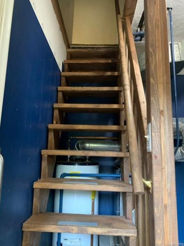 4912 Weddell St, Dearborn Heights MI  48125-3036 exterior