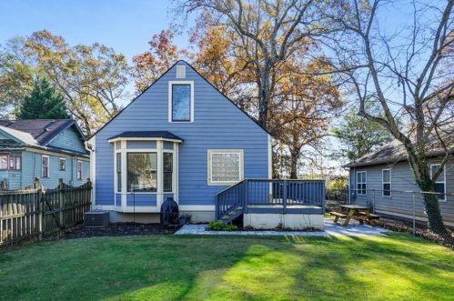 2266 Memorial Dr, Atlanta GA  30317-3160 exterior