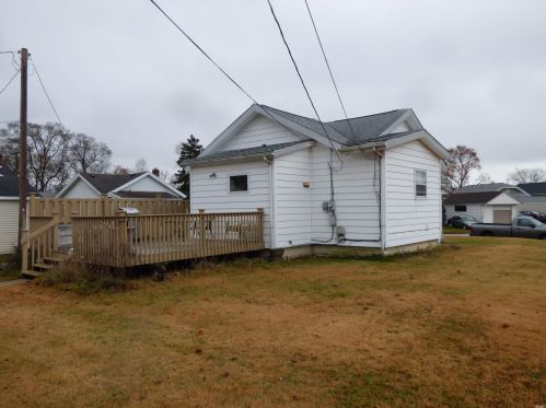 1034 Broadway St, Mishawaka IN 46545-6134 exterior