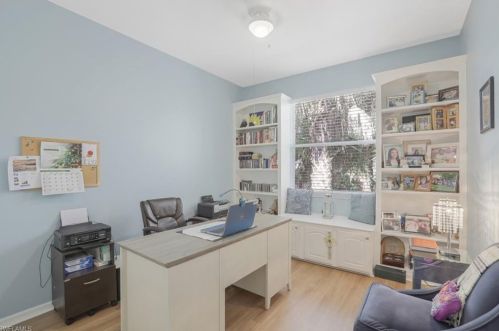 7782 Berkshire Pne Dr, Naples FL 34104-9487 exterior