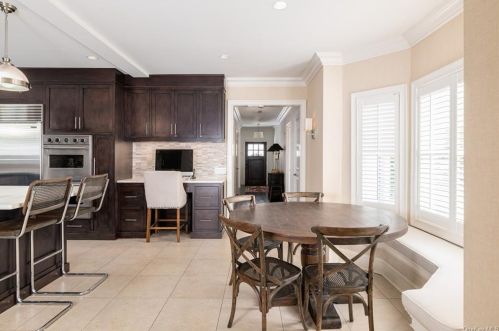 100 Orch St, Greenwich CT exterior