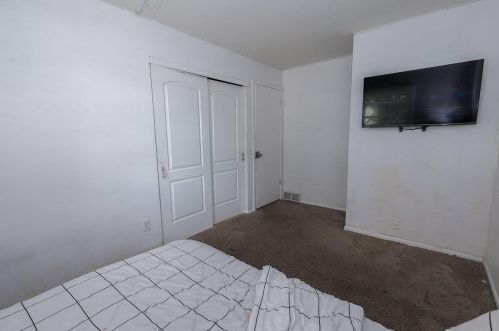 7046 58, Milwaukee WI 53218-4247 exterior