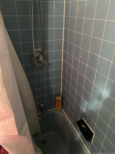 449 Stanley St, New Britain CT 06053-2440 exterior