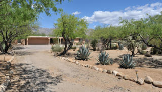 9191 Kayenta Dr, Tucson, AZ 85749-8296