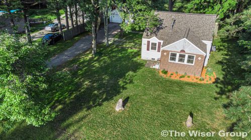 4496 Dangl Rd, Meskegon MI 49444-9715 exterior