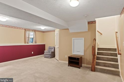 224 Foxtree Dr, Glen Burnie MD 21061-6347 exterior