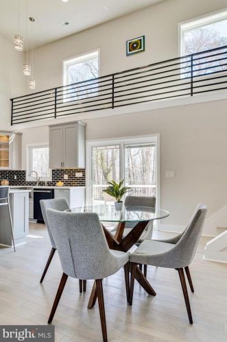 3445 Little Hunting Crk Dr, Alexandria VA 22309-1923 exterior