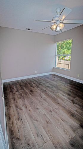 673 Haas Ave, Fort Pierce FL  34953-6418 exterior