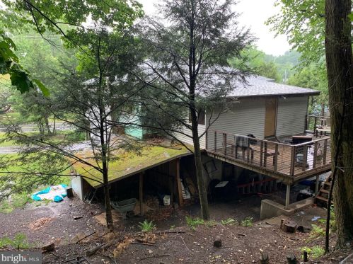 1560 Bunting St, Primrose PA 17901-9005 exterior