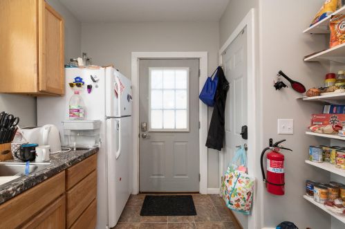 3510 Burdick St, Kalamazoo MI 49001-6126 exterior