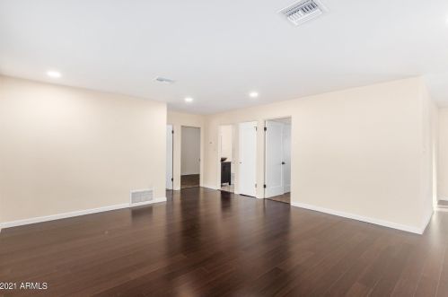 1427 El Camino Dr, Phoenix AZ 85051-4626 exterior