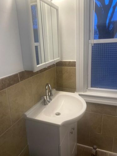 247 Woonasquatucket Ave, Providence RI 02911-2726 exterior