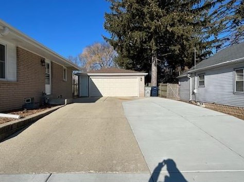 2232 Mangold Ave, Milwaukee WI  53221-4962 exterior