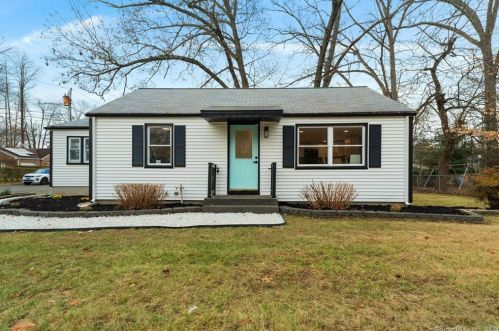 174 Spring St, Windsor Locks CT  06096-1732 exterior