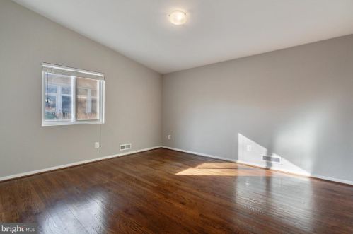 8708 Camden St, Alexandria VA 22308-2318 exterior