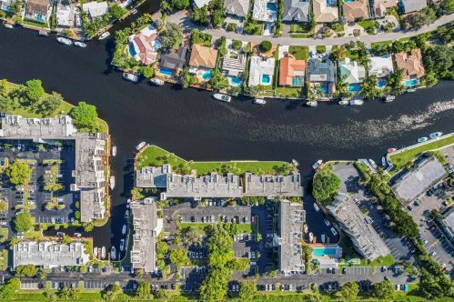 20 Royal Palm Way, Boca Raton FL  33432-7878 exterior