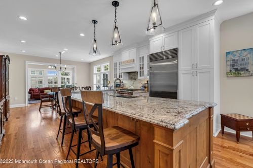 302 Trenton Ave, Point Pleasant Beach NJ 08742-2529 exterior