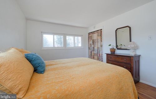 3 War Admiral Ln, Media PA 19063-5238 exterior