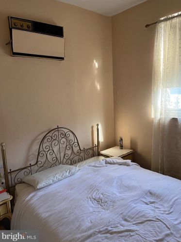 1613 Franklin St, Philadelphia PA 19122-1321 exterior