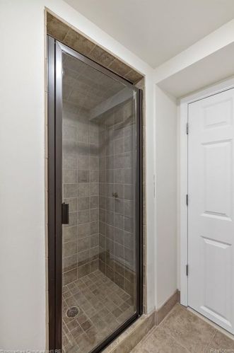 1174 Lakeside Dr, Bham MI 48009-1381 exterior