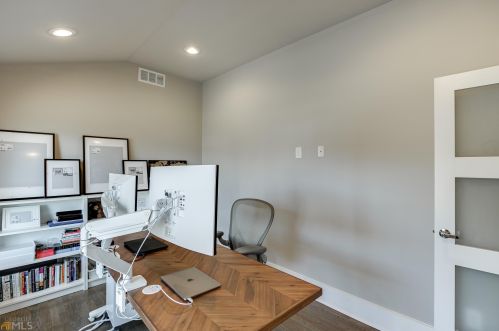 1485 Harts Mill Rd, Atlanta GA  30319-1824 exterior