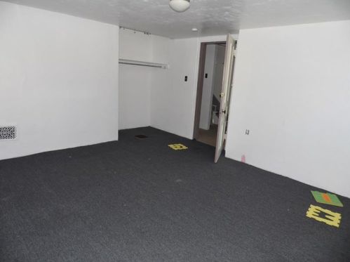 220 Emerson St, Pittsburgh PA 15206-3904 exterior