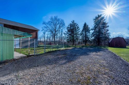 700 Southcrest Dr, Pittsburgh PA 15226-1238 exterior