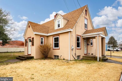 375 Jencohallo Ave, Trenton, NJ 08619-3542