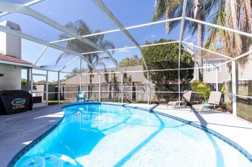 9724 Cypress Pond Ave, Tampa FL 33647-1841 exterior