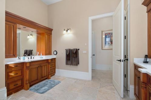 1801 Kingfish Rd, Naples FL 34102-1536 exterior