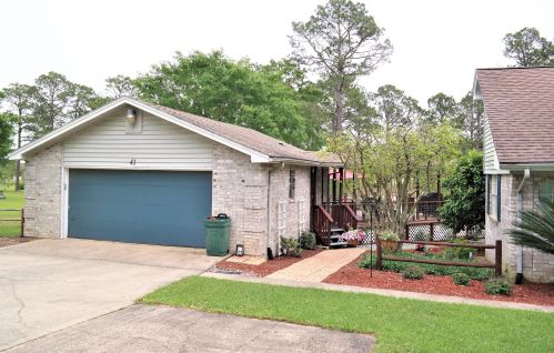 41 Placid Lake Dr, Defuniak Springs, FL 32433-4508