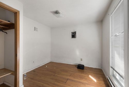 1370 Edgerton St, Saint Paul MN 55130-3430 exterior