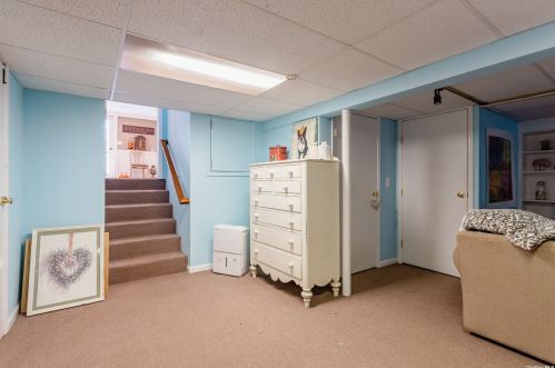 17 Dryden Way, Commack NY 11725-1927 exterior