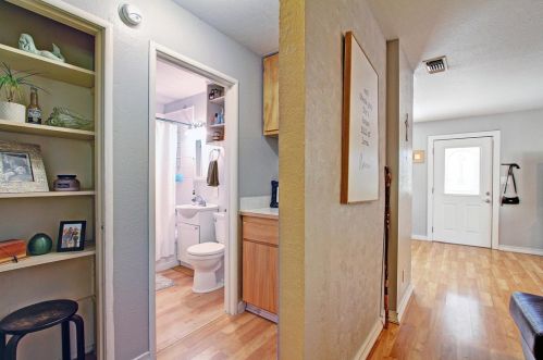 302 Reading St, Folsom CA 95630-3028 exterior