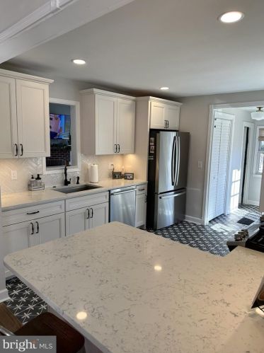 115 Atlantic Ave, Tavistock NJ 08033-3334 exterior