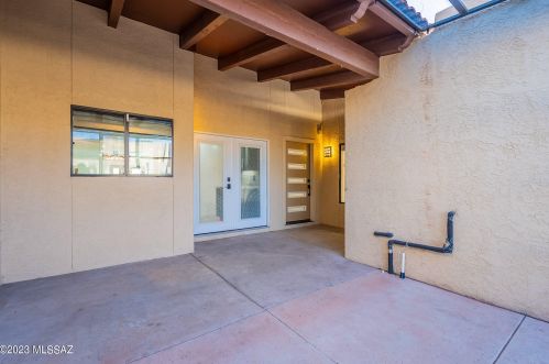 9814 1st St, Tucson AZ  85748-1950 exterior