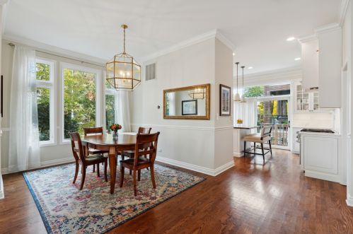 2759 Bosworth Ave, Chicago IL 60642-2341 exterior