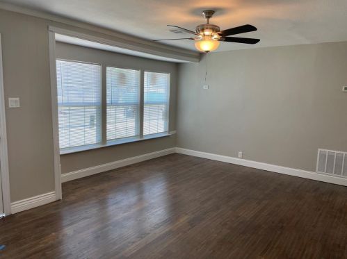 330 Morgan St, Denison TX  75020-4650 exterior