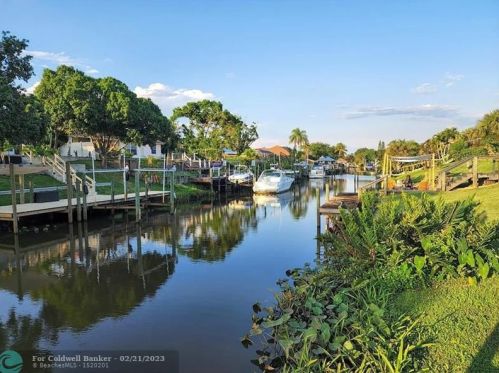 117 Sagamore Ter, Fort Pierce, FL 34983-1287